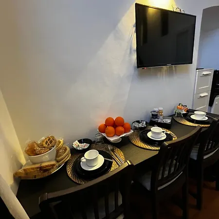 לינה וארוחת בוקר Casa Sophia *